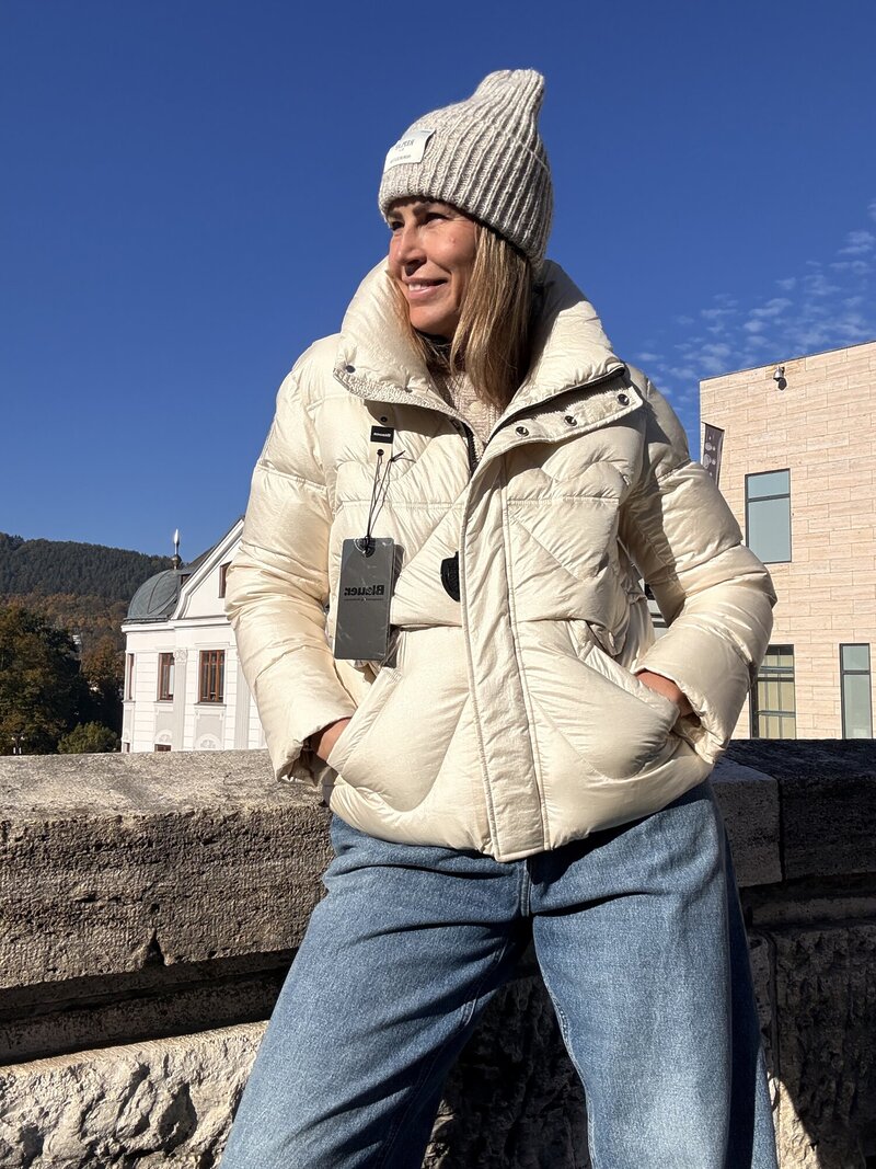 Bunda, BLAUER