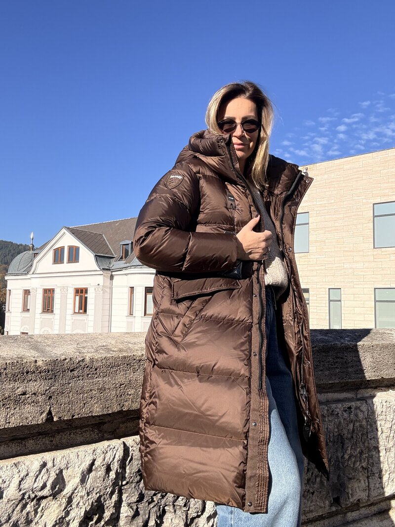 Bunda, BLAUER